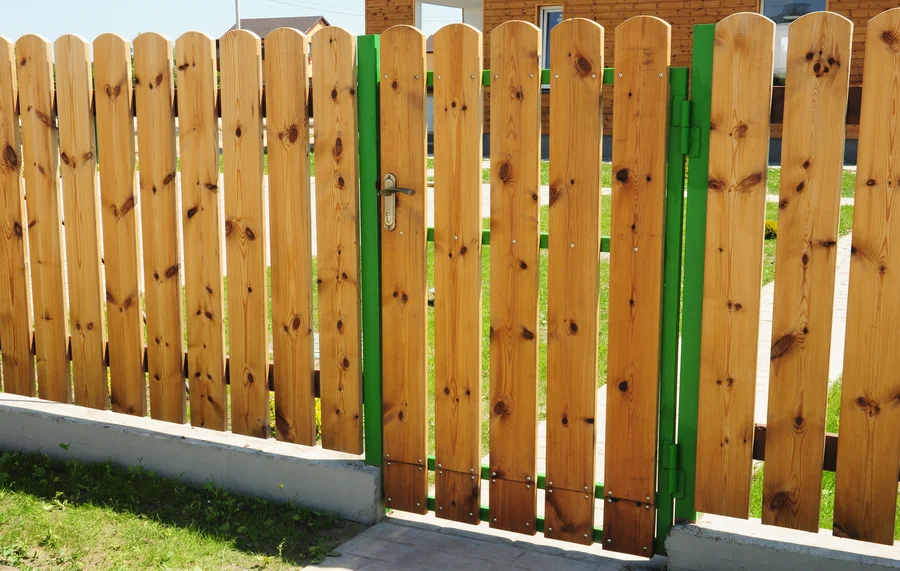How Residential Fencing Improves Curb Appeal And Value in Cedar Creek TX How Residential Fencing Improves Curb Appeal And Value in Cedar Creek TX
